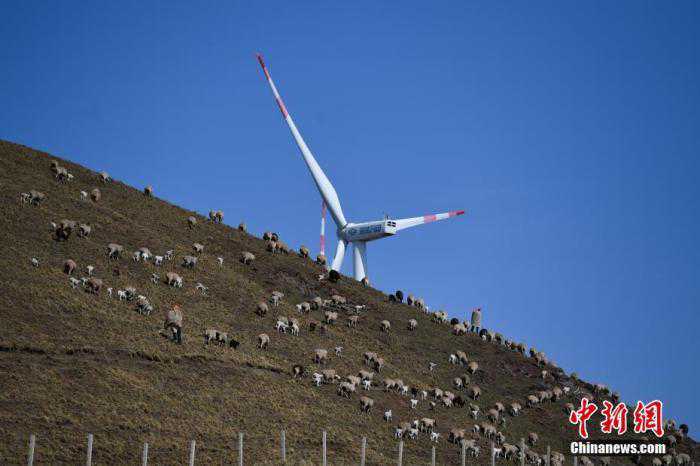 两部门：到2025年实现新型储能装机规模达3000万千瓦以上