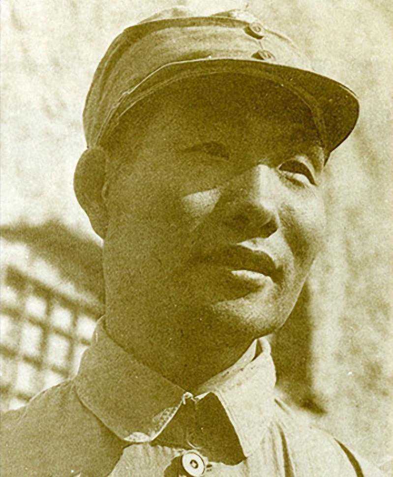 1940年萧劲光打胜仗后要奖励,主席:你去找老蒋要,没想到萧真去了