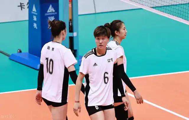 中国女排首训名单透露出了什么信息？