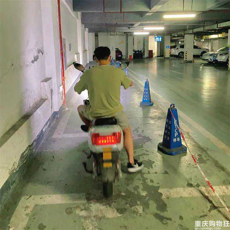 重庆白领兼职送外卖4个月：日入50-100，意外瘦了12斤