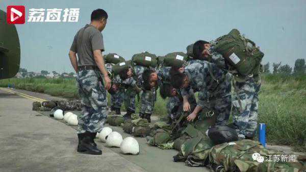 每一跳都是生死考验！这是我听过最危险的工作……