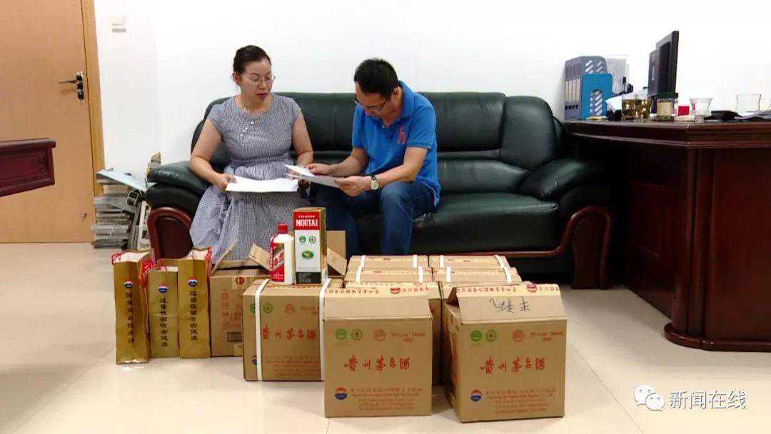 广西一女子花费24万，疑似买到假茅台！店家：只愿一赔三