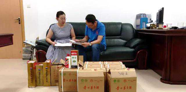 南宁市民花费24万，疑似买到假茅台！店家：只愿一赔三