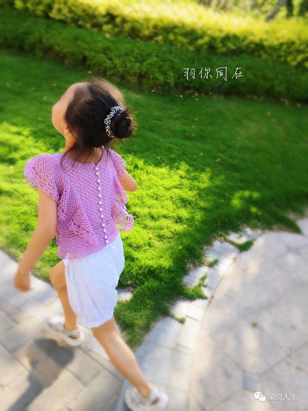精致有设计感：童版小飞袖女童钩针套头衫（有编织图解）