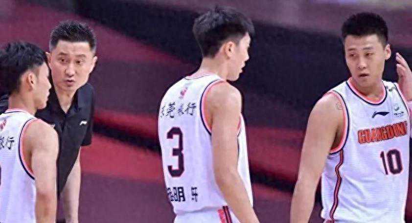 麻烦大了！广东队突发事件，山东队要回高诗岩，球迷喷赵睿