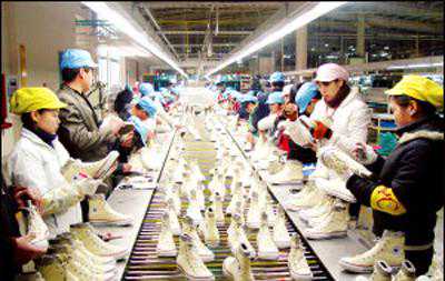 南海鞋业大范围“触电”