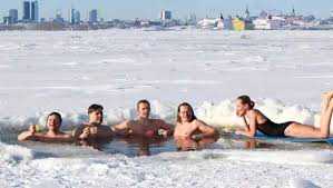 比“一听可乐”还要轻的羽绒服，能塞进袋子，随时出发去雪山