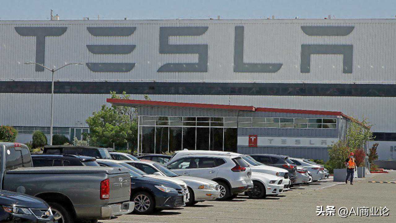 特斯拉通知中国新招聘的大学应届生被解雇?1个月工资补偿1万元