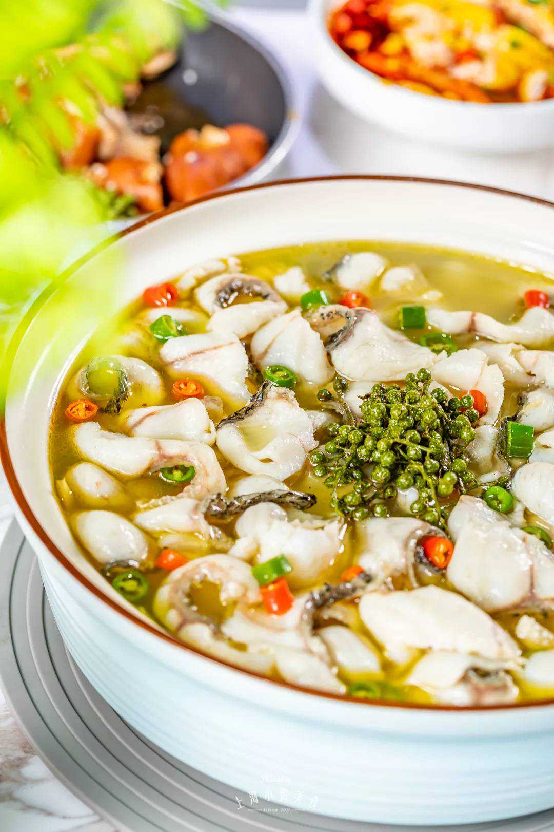 我把青花椒砂锅鱼吃了个底朝天，还发现了隐藏新吃法！