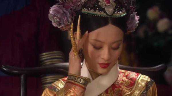 甄嬛传：果郡王珍藏的小像最像甄嬛，皇上为何会相信是浣碧？